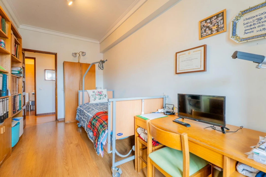 Apartamento T5 para Venda em Lumiar Foto 27