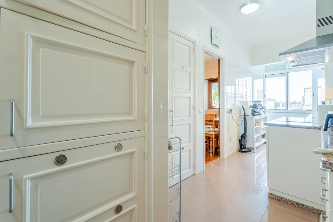 Apartamento T5 para Venda em Lumiar Foto 37