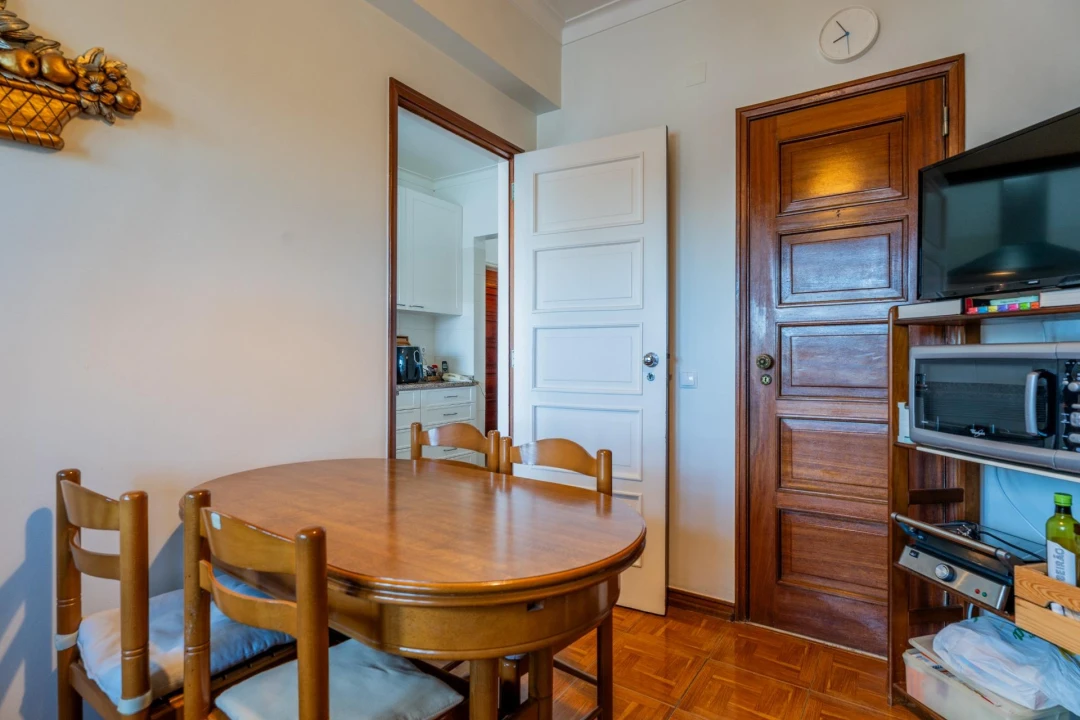 Apartamento T5 para Venda em Lumiar Foto 50