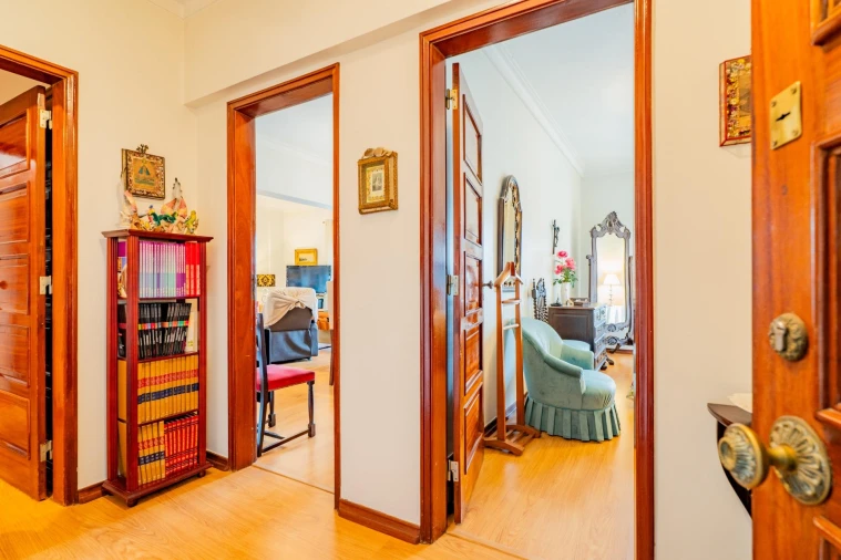 Apartamento T5 para Venda em Lumiar