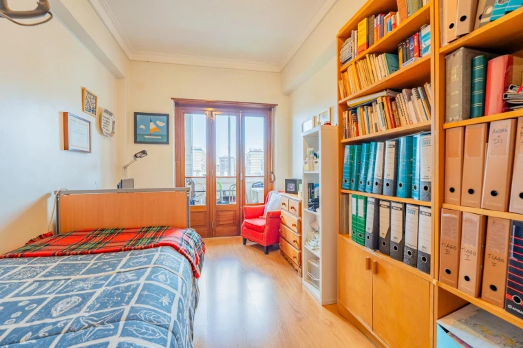 Apartamento T5 para Venda em Lumiar Foto 29