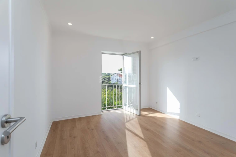 Apartamento T5 para Venda em Cascais e Estoril Foto 25