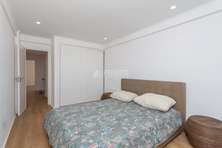 Apartamento T5 para Venda em Cascais e Estoril Foto 30