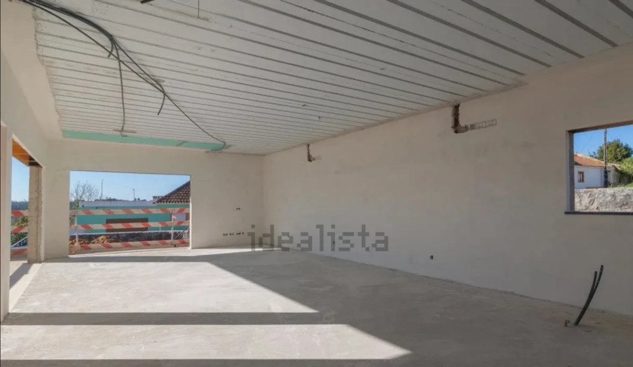 Moradia T3 para Venda em Alfeizerão Foto 3