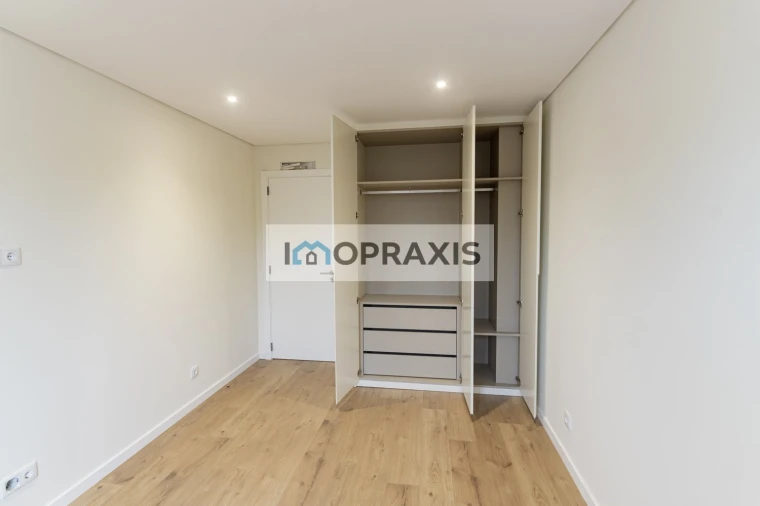 Apartamento T3 para Venda em Almeirim Foto 13