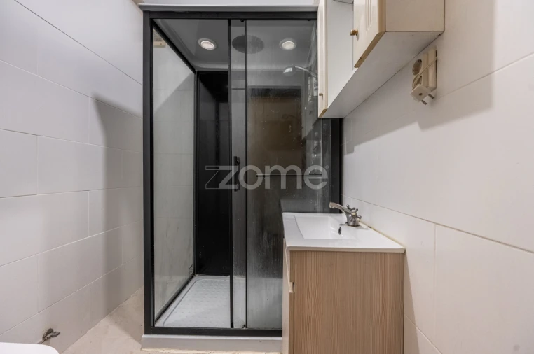 Apartamento T1 para Venda em Paranhos Foto 17