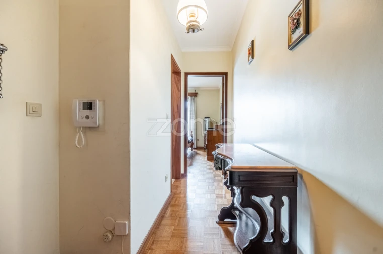 Apartamento T1 para Venda em Paranhos Foto 13