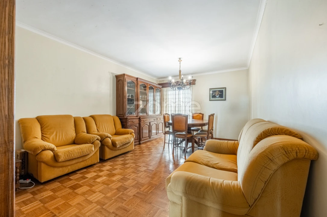 Apartamento T1 para Venda em Paranhos Foto 8