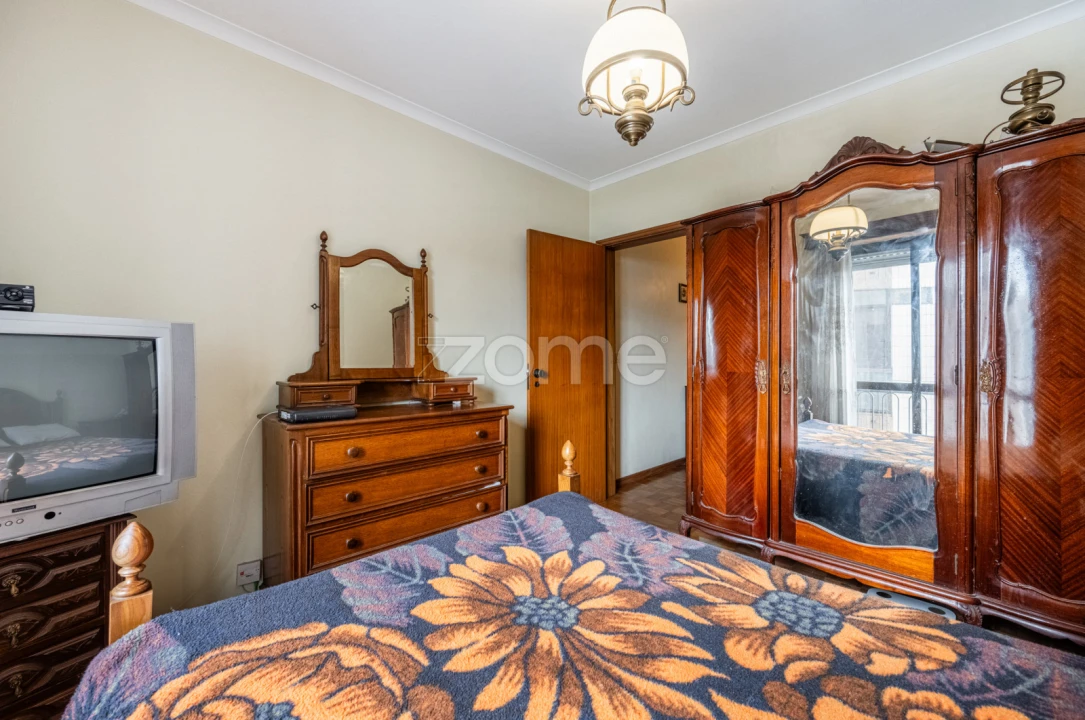 Apartamento T1 para Venda em Paranhos Foto 16