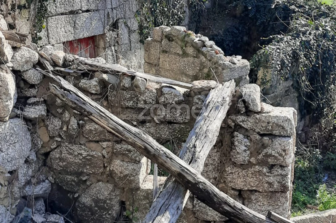 Moradia T2 para Venda em Lordelo Foto 10