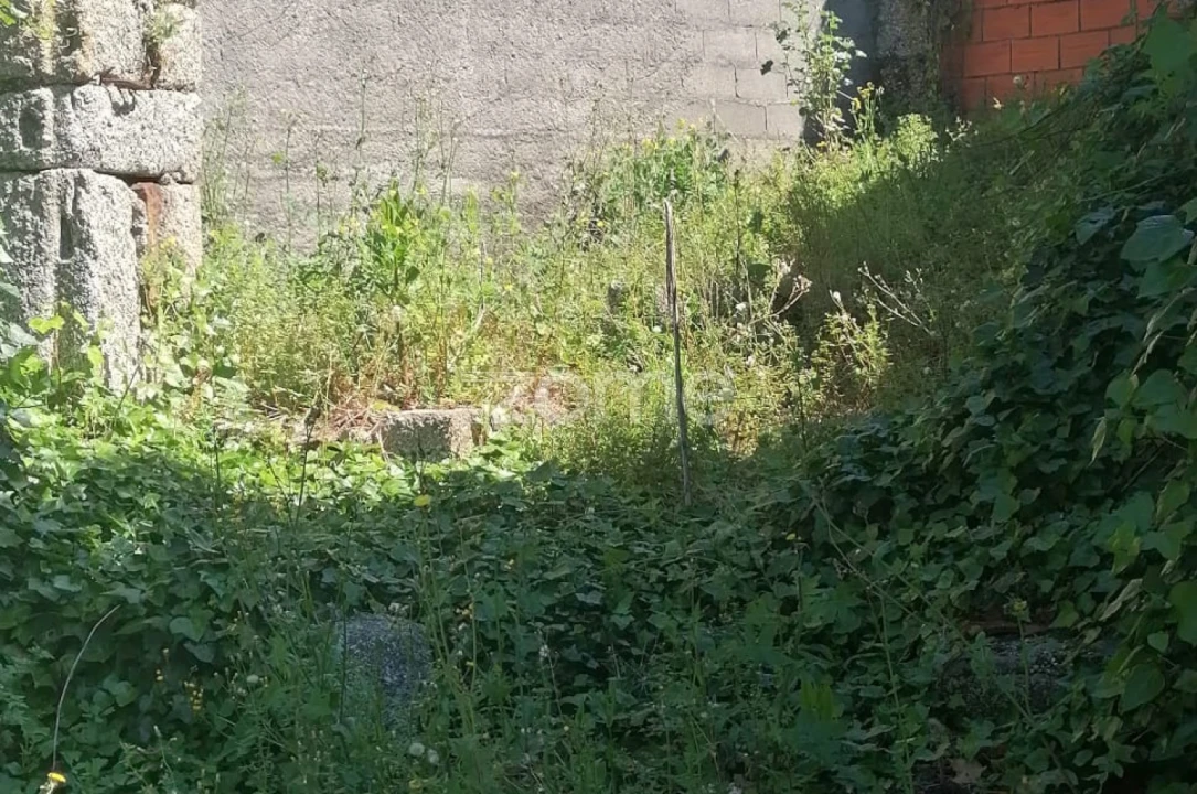 Moradia T2 para Venda em Lordelo Foto 27