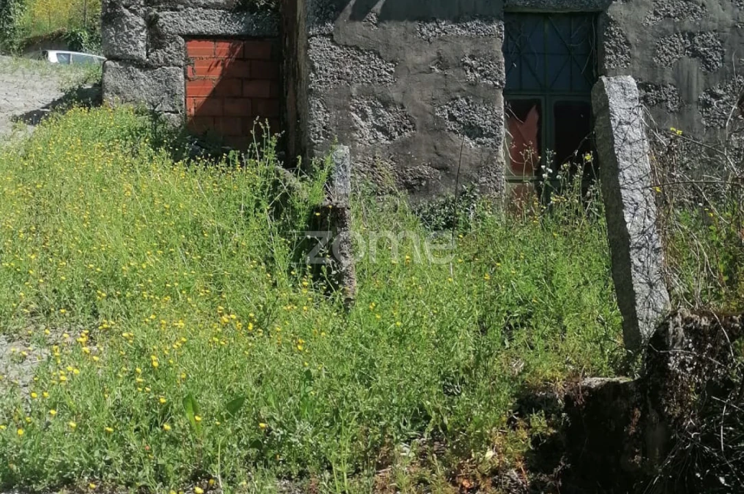 Moradia T2 para Venda em Lordelo Foto 28