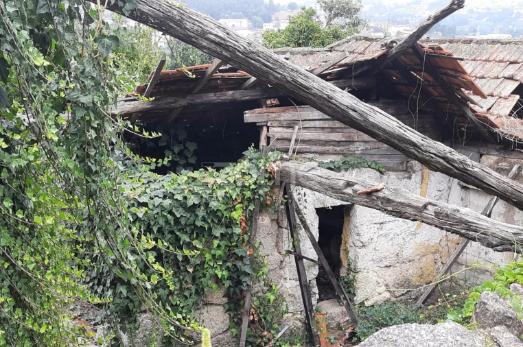 Moradia T2 para Venda em Lordelo Foto 8