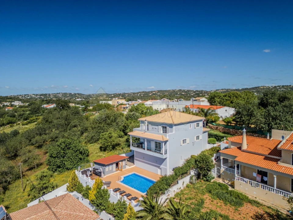 Moradia T5 para Venda em Boliqueime Foto 47