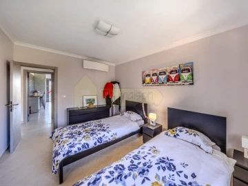 Moradia T5 para Venda em Boliqueime