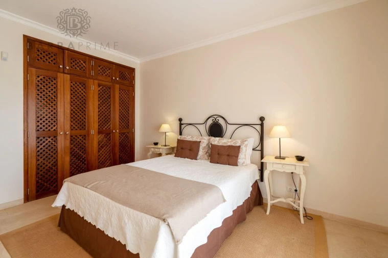 Apartamento T2 para Venda em Almancil Foto 9