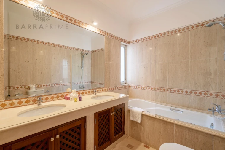 Apartamento T2 para Venda em Almancil Foto 11