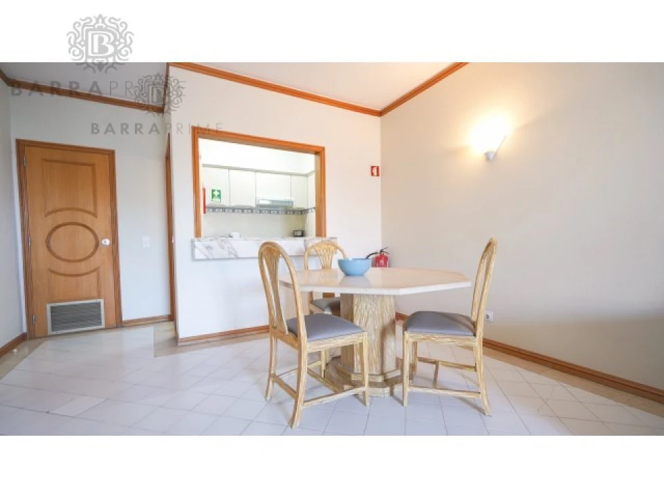 Apartamento T1 para Venda em Albufeira e Olhos de Água Foto 7