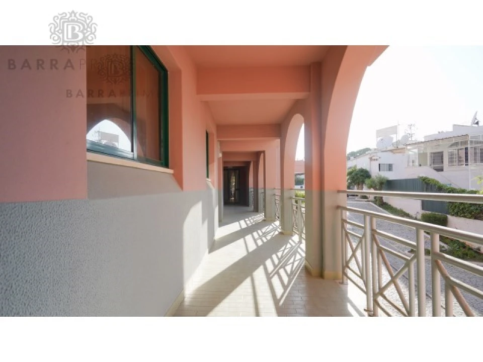 Apartamento T1 para Venda em Albufeira e Olhos de Água Foto 11