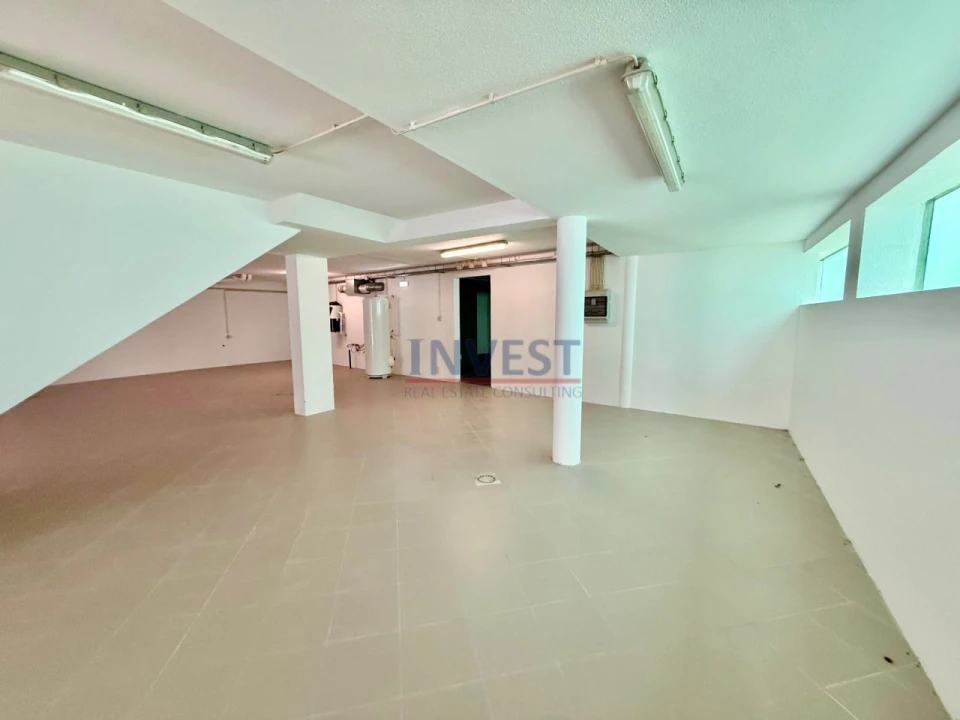 Moradia T4 para Venda em Queluz e Belas Foto 37