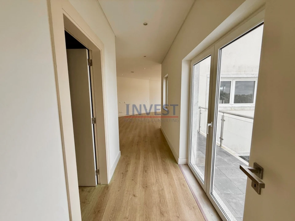 Moradia T4 para Venda em Queluz e Belas Foto 29