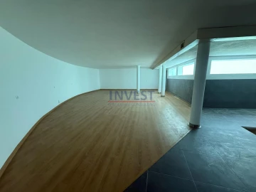 Moradia T4 para Venda em Queluz e Belas