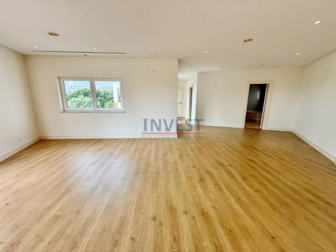 Moradia T4 para Venda em Queluz e Belas Foto 28