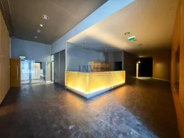 Loja para Arrendamento em Parque das Nações