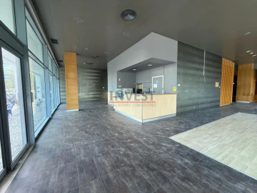 Loja para Arrendamento em Parque das Nações