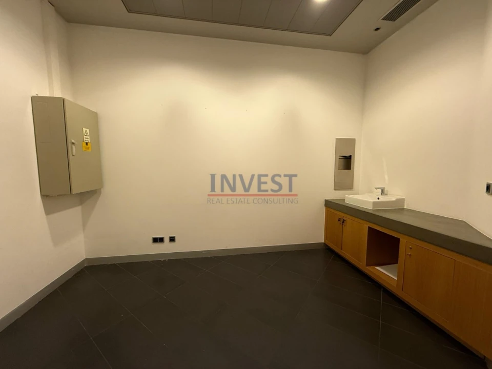 Loja para Venda em Parque das Nações Foto 26