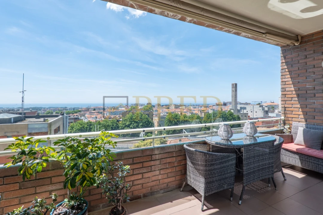 Apartamento T3 para Venda em Mafamude e Vilar do Paraíso Foto 8