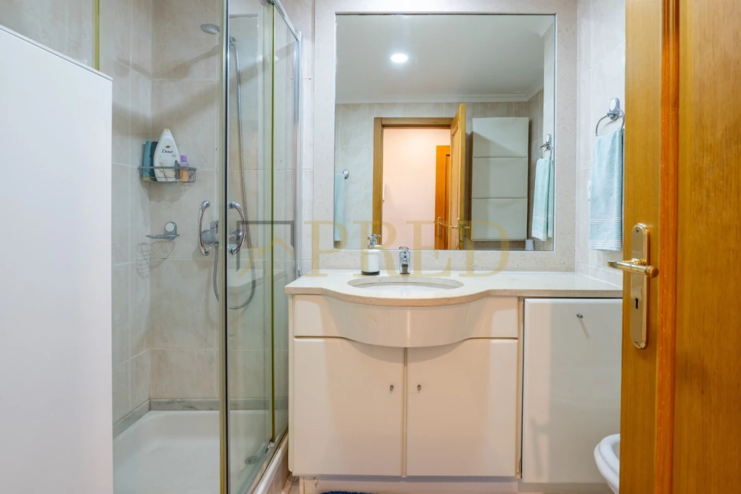 Apartamento T3 para Venda em Mafamude e Vilar do Paraíso Foto 21
