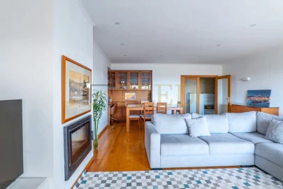 Apartamento T3 para Venda em Mafamude e Vilar do Paraíso