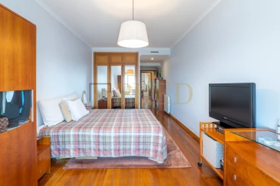 Apartamento T3 para Venda em Mafamude e Vilar do Paraíso