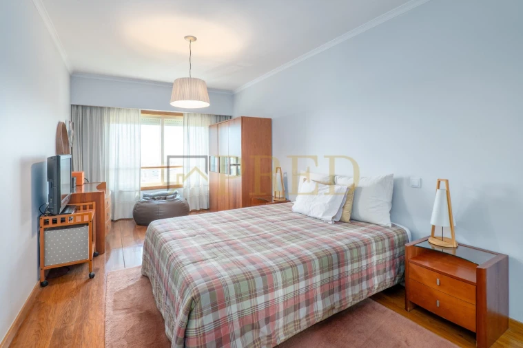 Apartamento T3 para Venda em Mafamude e Vilar do Paraíso Foto 25