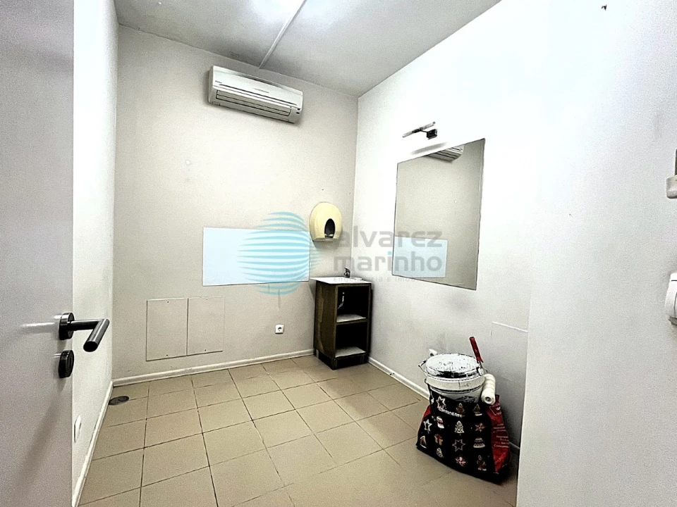 Loja para Venda em Silveira Foto 11