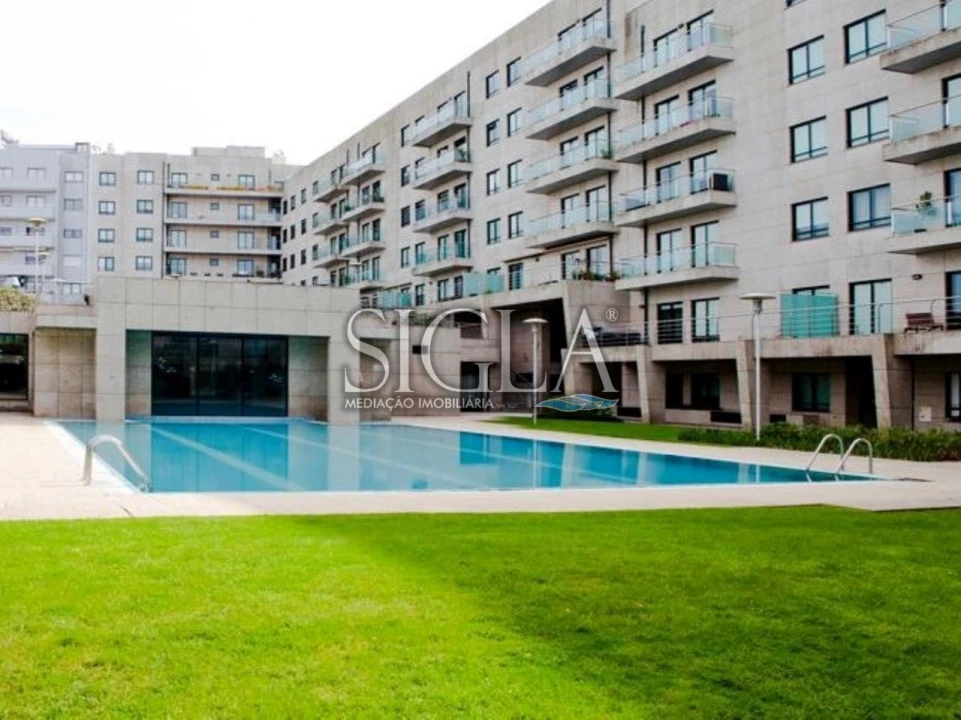 Apartamento T2 para Arrendamento em Mafamude e Vilar do Paraíso Foto 3