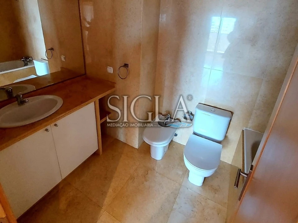 Apartamento T2 para Arrendamento em Mafamude e Vilar do Paraíso Foto 23