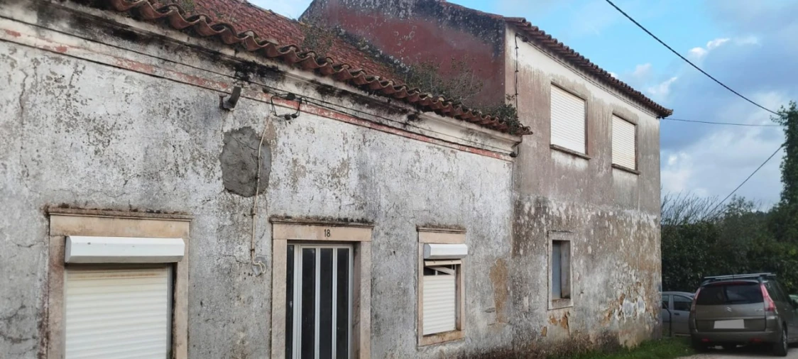 Moradia T2 para Venda em Alvorninha Foto 11