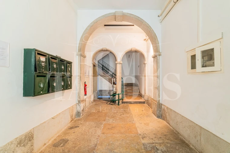 Apartamento T2 para Venda em Santa Maria Maior Foto 9