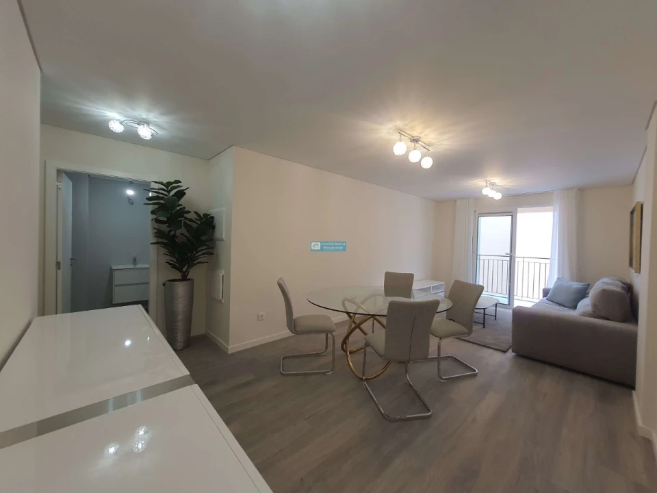Apartamento T2 para Venda em Funchal (Se) Foto 2