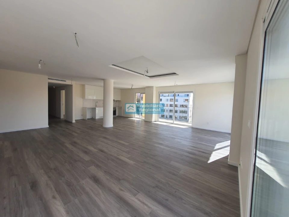 Apartamento T3 para Venda em Funchal (Se) Foto 1