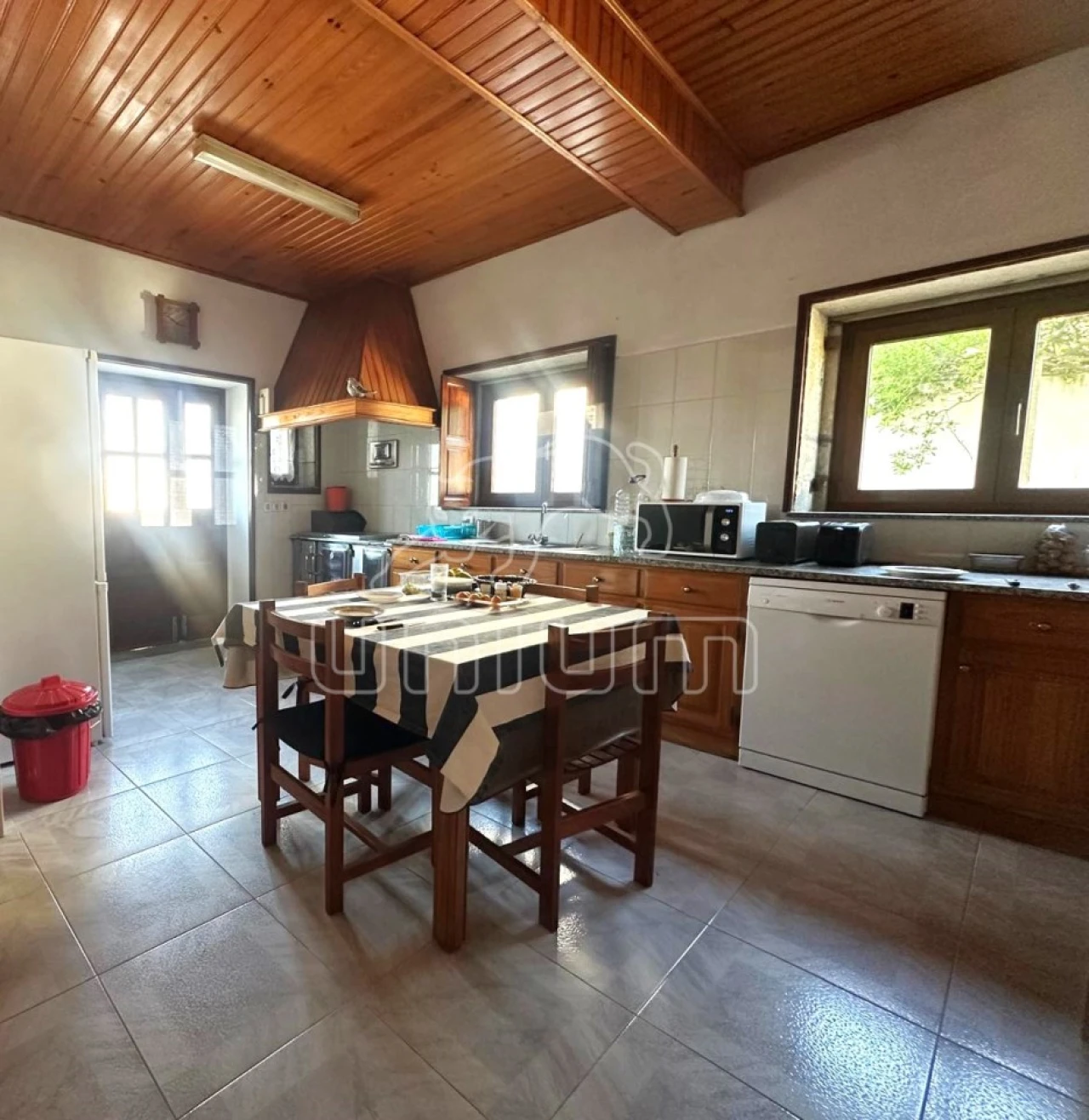 Moradia T5 para Venda em Mazarefes e Vila Fria Foto 13