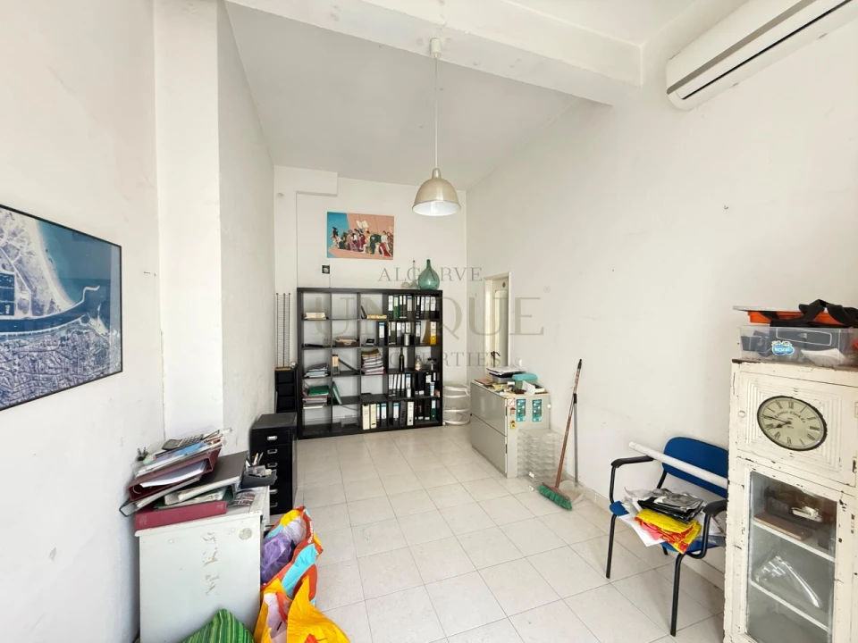 Loja para Venda em Lagos (São Sebastião e Santa Maria) Foto 2