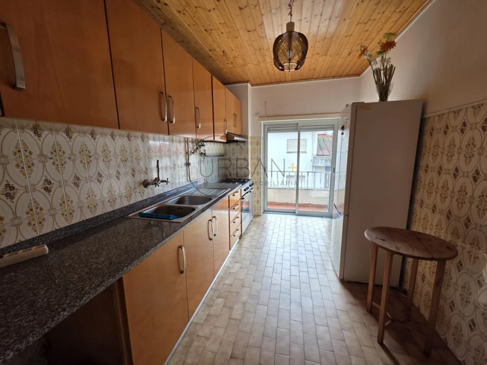 Apartamento T2 para Venda em Viseu Foto 3