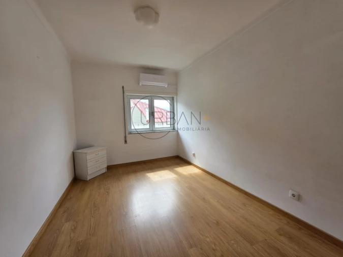 Apartamento T2 para Venda em Viseu Foto 10