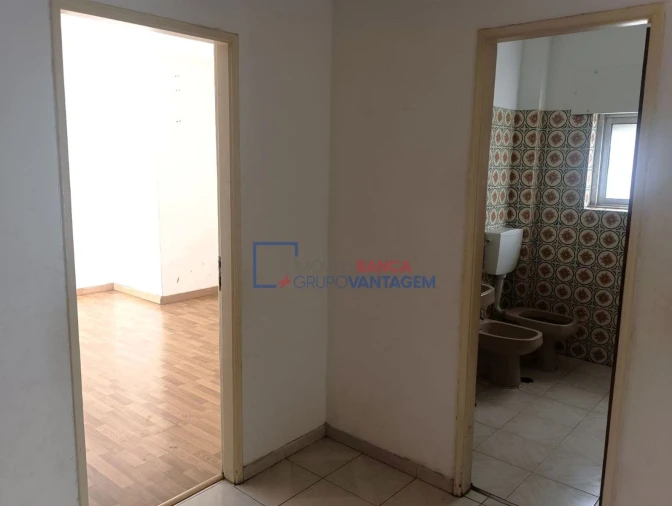Apartamento T2 para Venda em Agualva e Mira-Sintra Foto 15