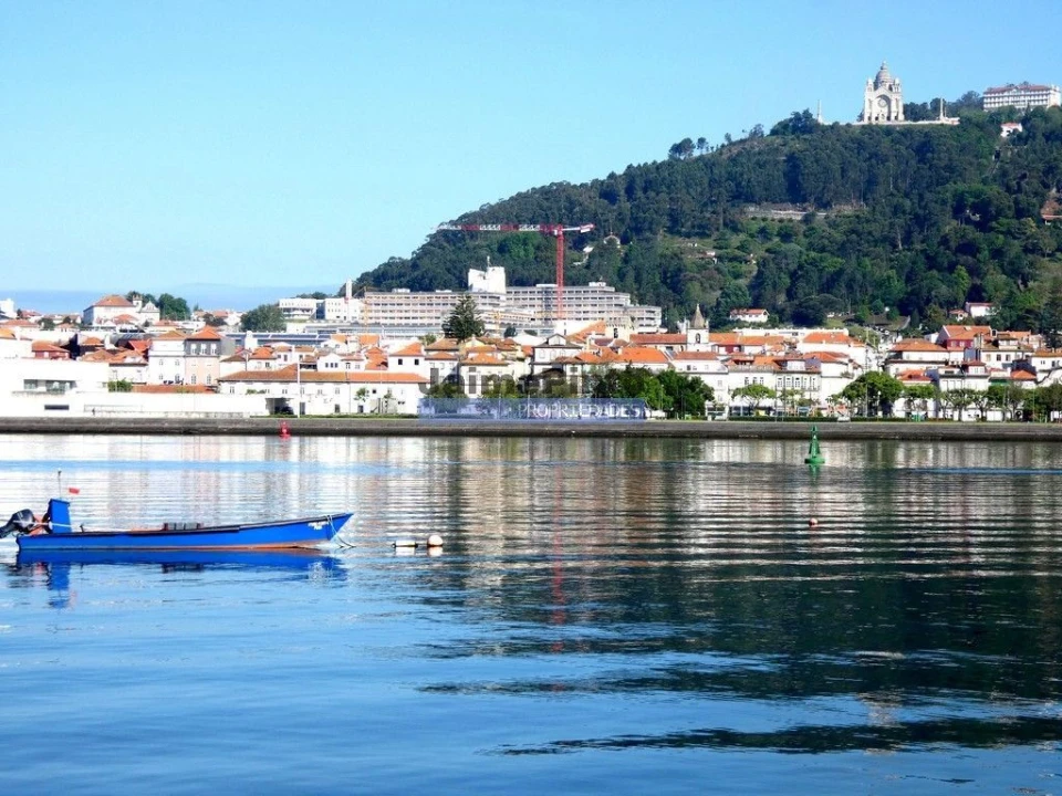 Prédio para Venda em Santa Maria Maior e Monserrate e Meadela Foto 2