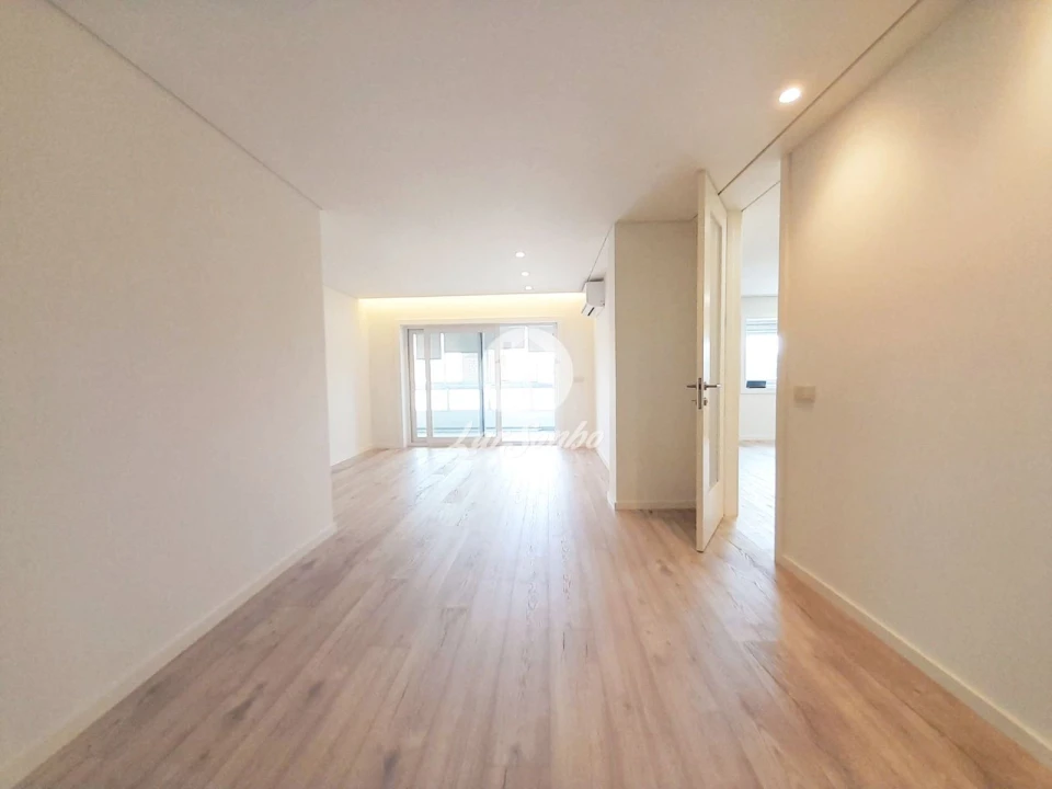 Apartamento T3 para Venda em Vila Nova de Famalicão e Calendário Foto 7