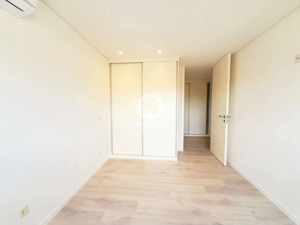 Apartamento T3 para Venda em Vila Nova de Famalicão e Calendário Foto 13